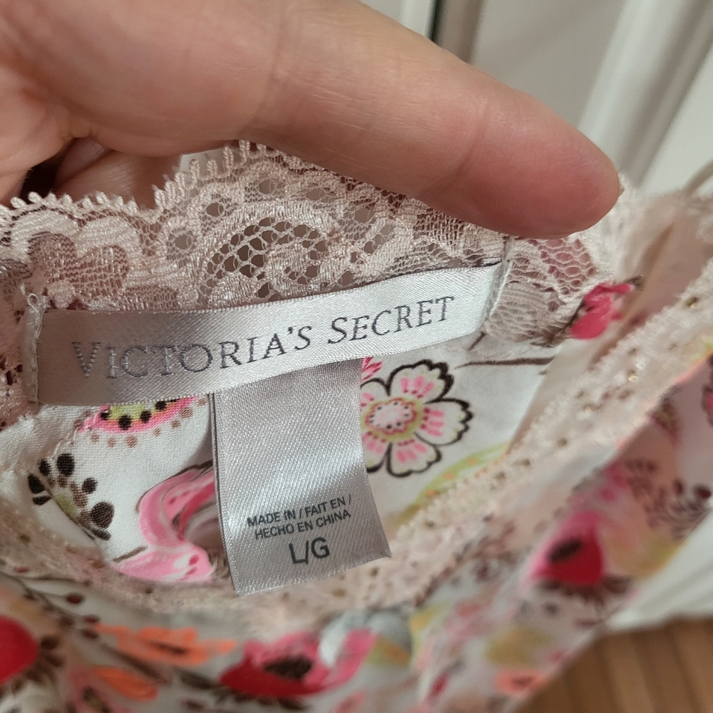 Victoria's Secret Floral Lace Slip Nightdress Size L - Picture 5 of 5